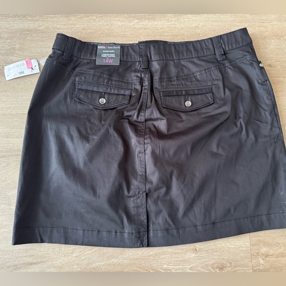 NWT Intro Love The Fit Woman's Size 14 Sateen Skort - Picture 2 of 6